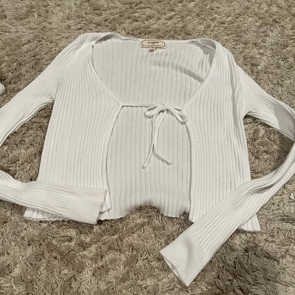 White Ribbed Knit Cardigan - Picture 2 of 3